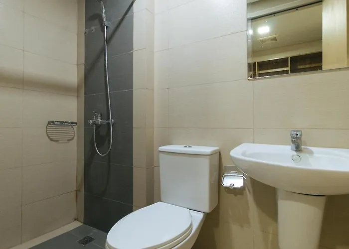 Jhocson Residences Hotel *